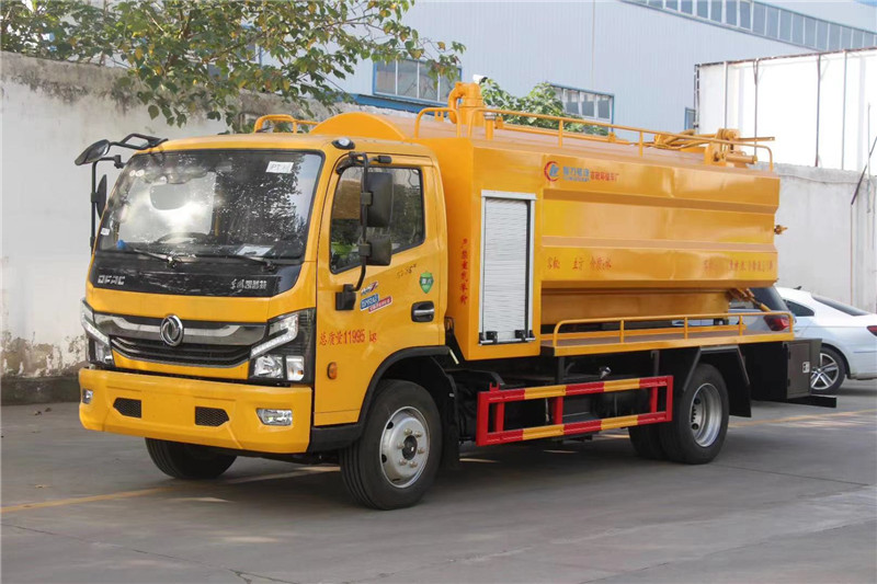 東風多利卡吸污車廠家直銷新款上市全國可分期