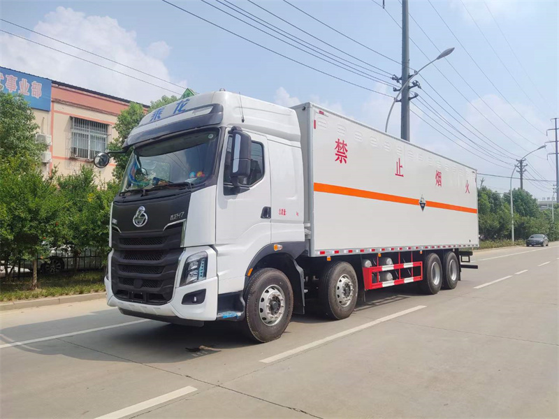 東風(fēng)柳汽H7危險品廂式運輸車