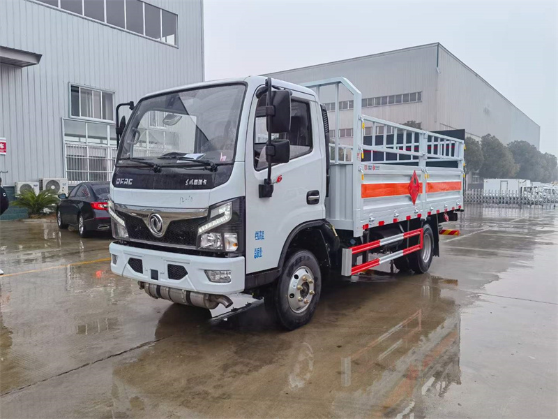 東風(fēng)福瑞卡F6黃牌氣瓶運輸車